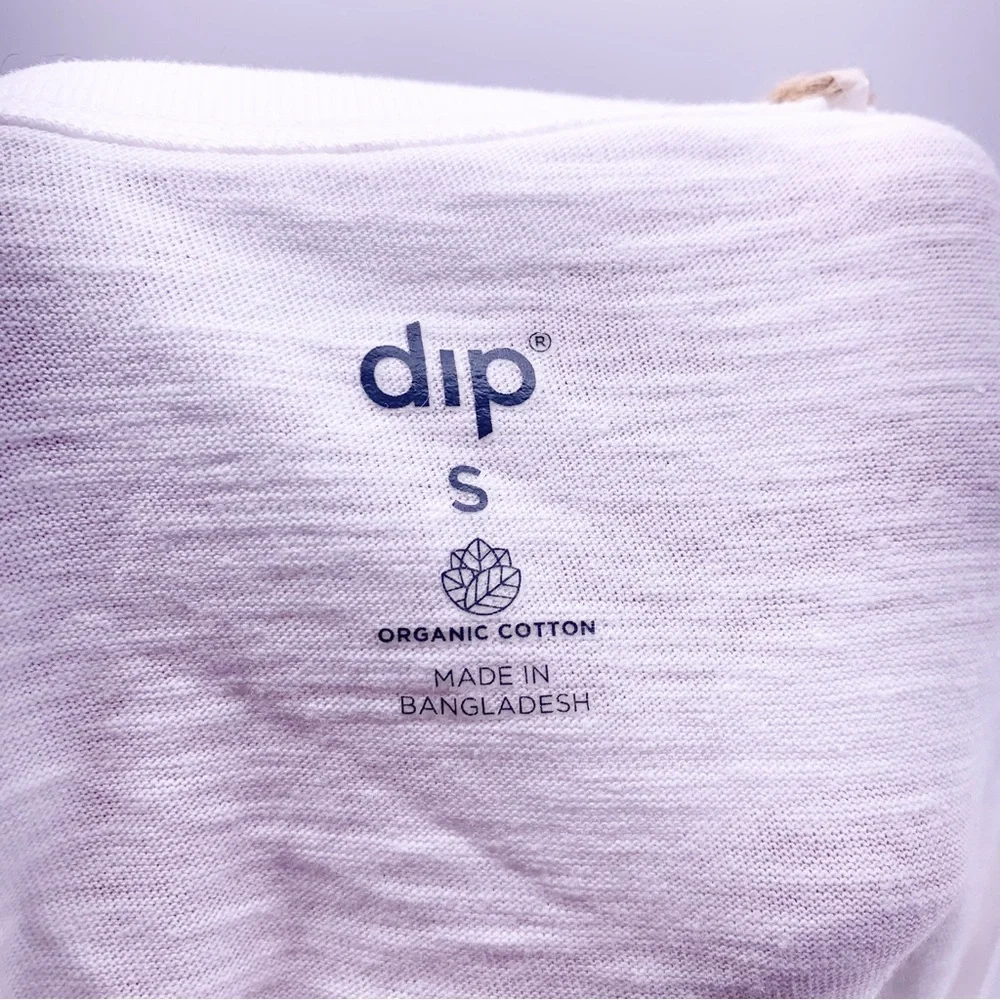 NEW Dip Women’s Basic Short Sleeve Fruit Graphic T-Shirt Size Small - Picture 6 of 10